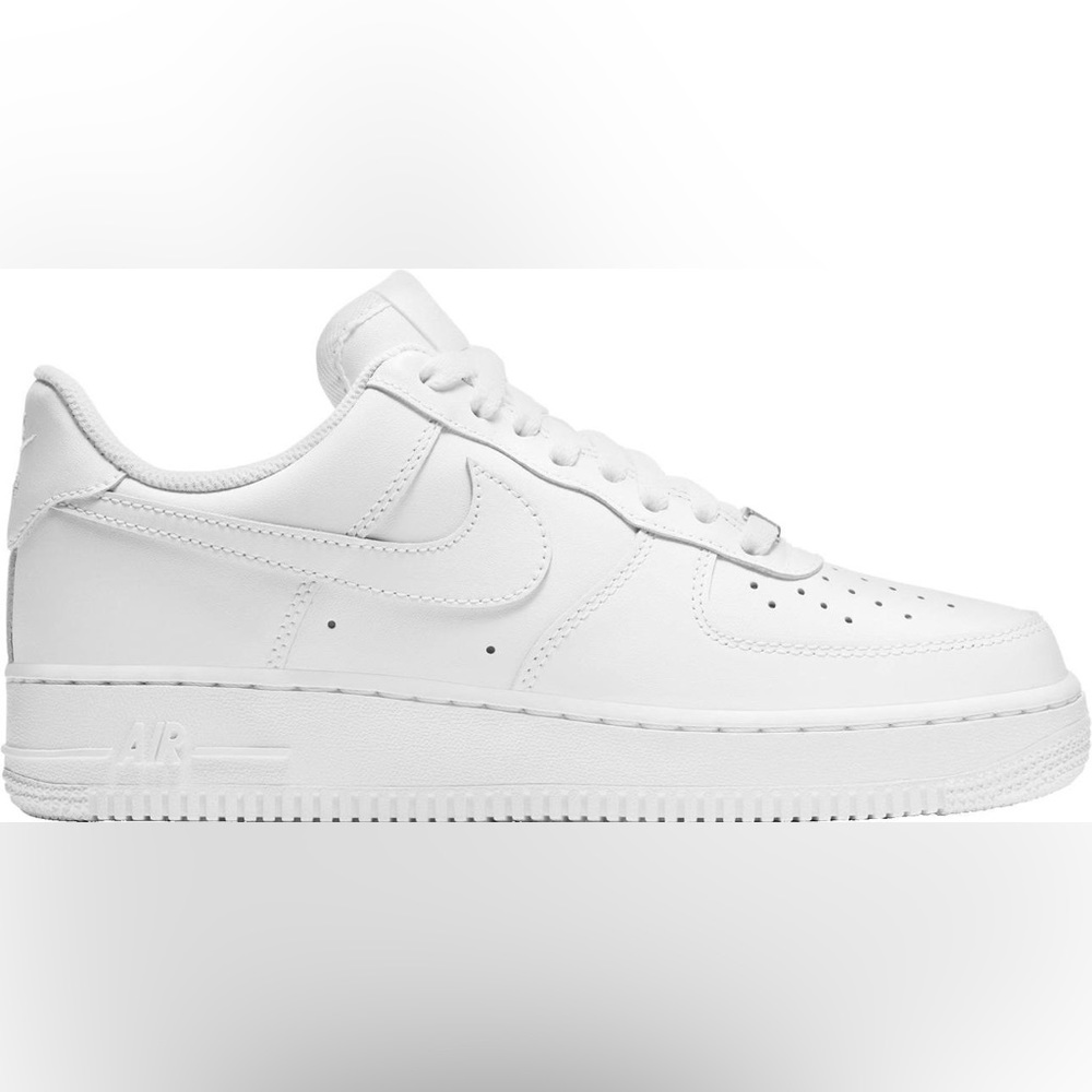Women’s Air Force 1 -Size 9